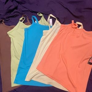 Bundle of 5 NWT tanks
